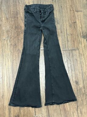 American Eagle Women's Black Flared Jeans - Classic High-Rise Flare